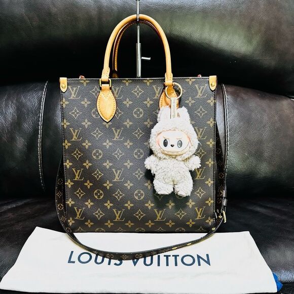 Louis Vuitton Handbags - Louis Vuitton Sac Plat PM